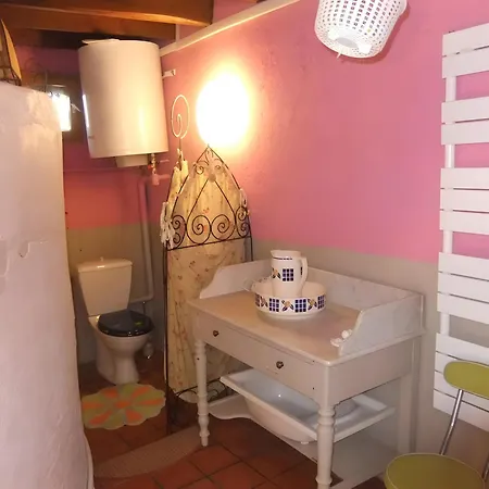Maisonnette Jardin Ombrage - Volvic Casa de Férias *
