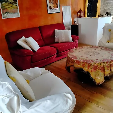 Casa de Férias Maisonnette Jardin Ombrage - Volvic *