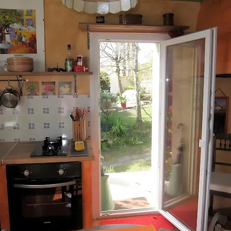 Maisonnette Jardin Ombrage - Volvic *