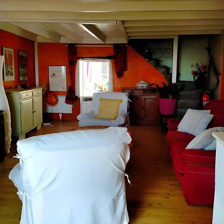 Maisonnette Jardin Ombrage - Volvic Casa de Férias *